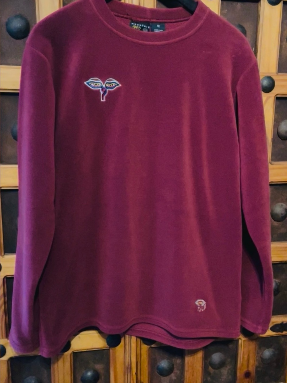 Mountain Hardware micro fleece pullover Women’s size 12 very Good!  Burgundy